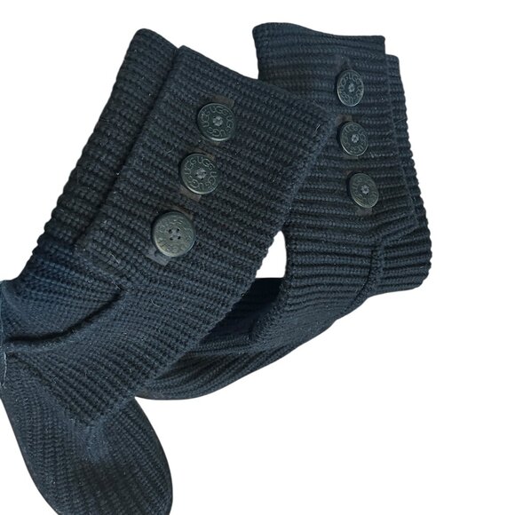 UGG Women’s Classic Cardy Knit Boots Black 3 Button Sz 7 Cozy Winter Cabin Ski - Picture 7 of 7